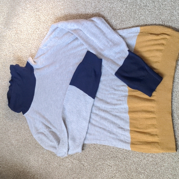Colour block Turtleneck - Picture 1 of 1